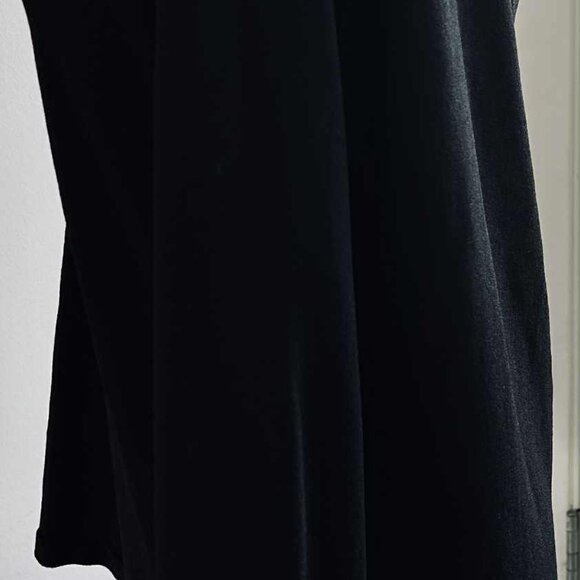 Nygard Collection Black Rayon-Blend Top with Chiffon Rosette Neckline – US L/XL - Picture 9 of 10